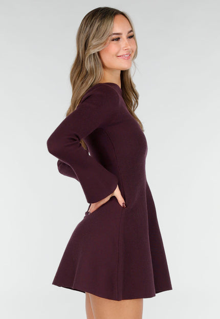 NEW101225 Bordeaux Gebreide Jurk met Lange Mouwen