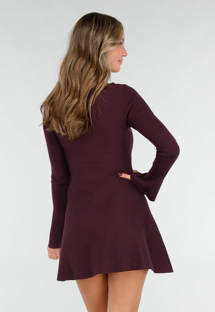 NEW101225 Bordeaux Gebreide Jurk met Lange Mouwen