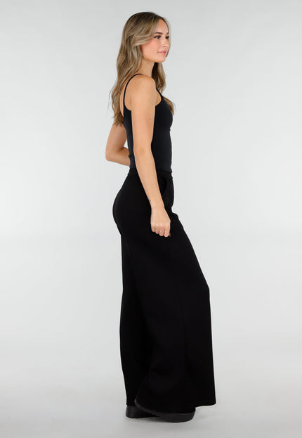 OP=OP.09.NL Zwarte Crop Top met Pads