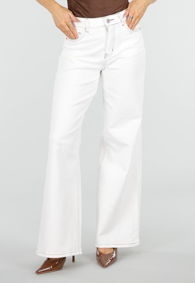 NEW110326 Witte Wide Leg Jeans met Bruine Stiksels