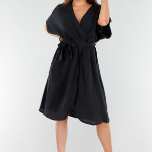 NEW110625 Zwarte Overslagjurk met Strik