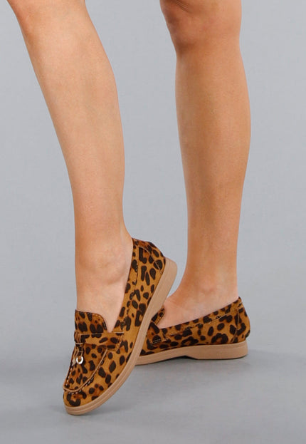 NEW120325 Leopard Suède Loafers met Gouden Detail