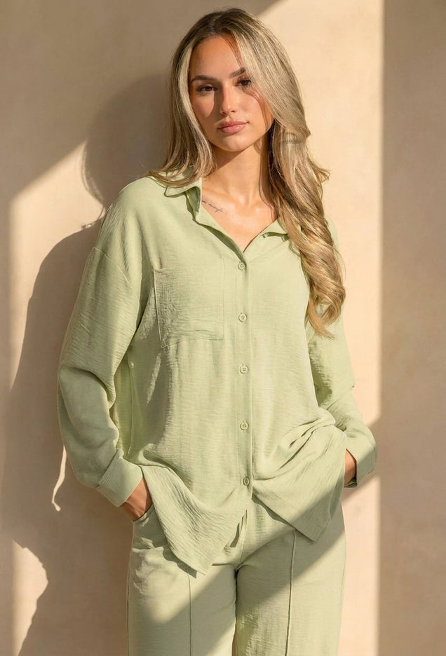 NEW120826 Pistache Blouse met Kraag en Knoopsluiting