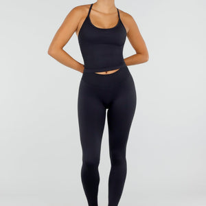 NEW120826 Zwarte Sportset met Halter Top en Legging