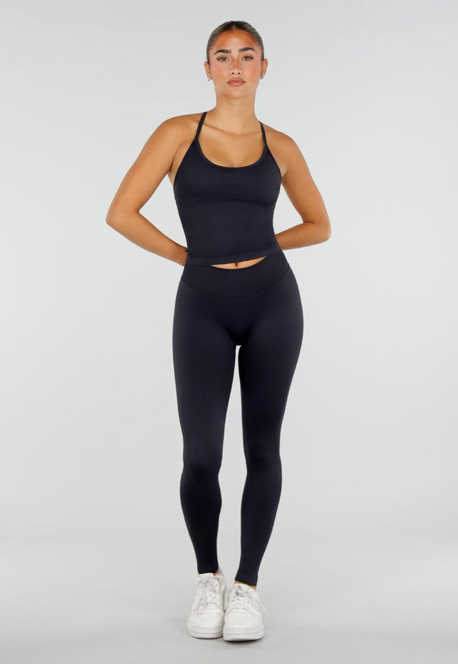 NEW120826 Zwarte Sportset met Halter Top en Legging