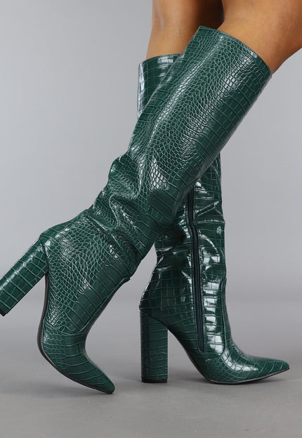 OP=OP.04.S Donkergroene Croco Laars met Spitse Neus