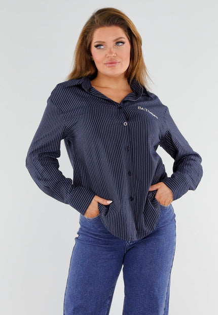 OP=OP.AV.09 Blauwe Blouse met Borduursel