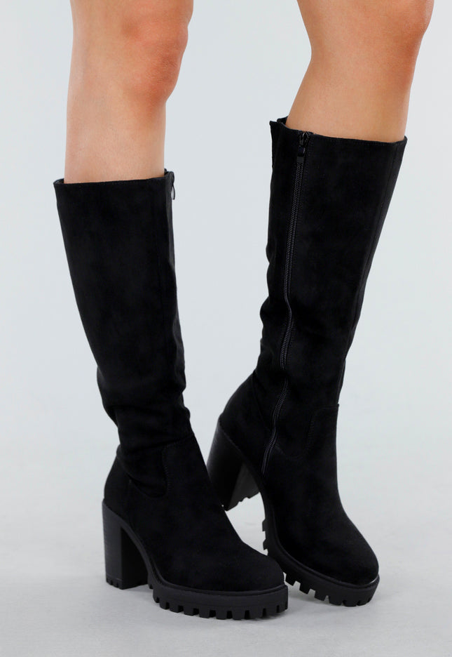 OP=OP.08.NL Zwarte Knielaarzen met Suedelook