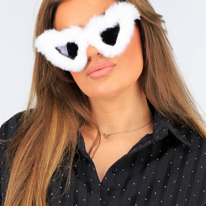 NEW1604 Witte Fluffy Festival Zonnebril met Hartvormige Glazen