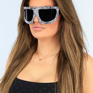 NEW1604 Zwarte Zonnebril met Zilveren Glitters