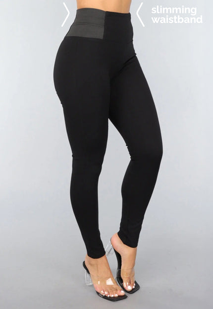 OP=OP.44.NL Zwarte Corrigerende High Waist Jegging met Elastische Band