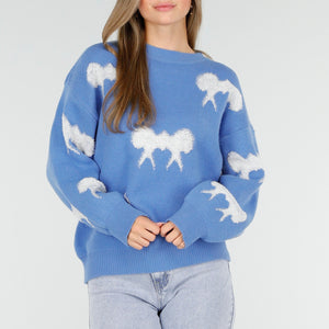 OP=OP.AV.10 Blauwe Trui met Witte Strikpatronen