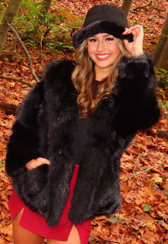 WINTER Bontjas Zwart Kort