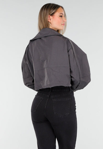 OP=OP.AV.10 Grijze Cropped Jas met Hoge Kraag