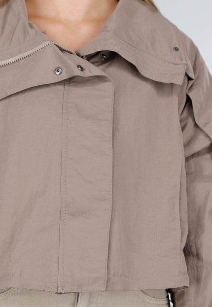 OP=OP.AV.10 Taupekleurig Cropped Jack