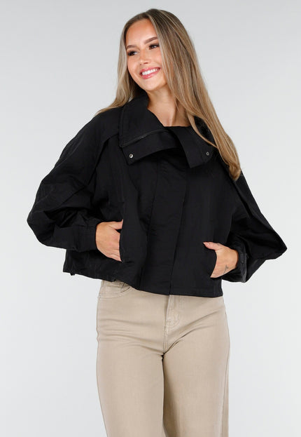 OP=OP.AV.10 Zwarte Cropped Windbreaker Jas
