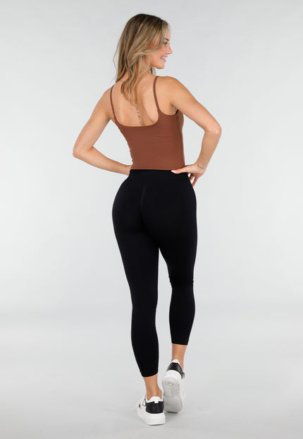 OP=OP.09.NL Bruine Spaghetti Crop Top