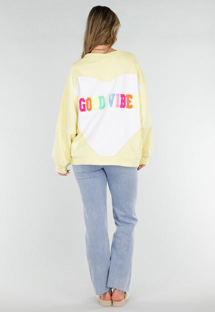 NEW180226 Gele Sweater met Good Vibes Print