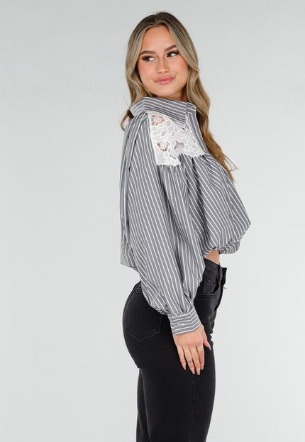 NEW180226 Zwart Gestreepte Blouse met Kant