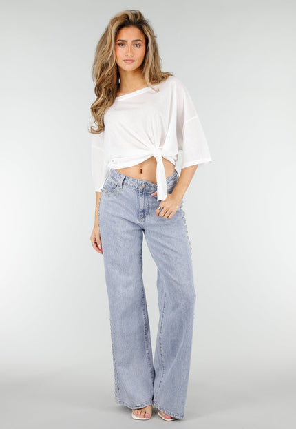 NEW180326 Witte Top met Knoopdetail en Korte Mouwen