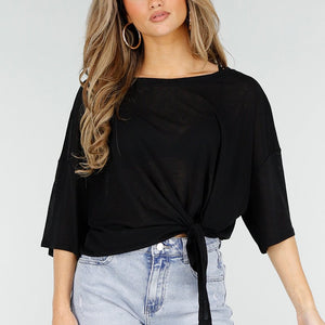 NEW180326 Zwarte Top met Knoopdetail en Korte Mouwen