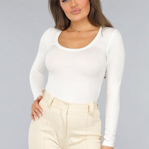 OP=OP.44.NL Witte Stretch Top met Brede Hals