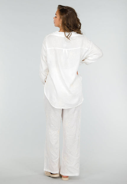 OP=OP.08.S Linnen Wit Tweedelig Setje met Geborduurde Blouse en Broek