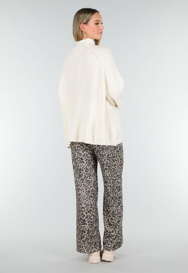 OP=OP.51.NL Crèmekleurige Gebreide Trui