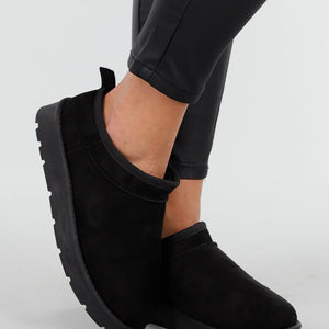 NEW191125 Zwarte Suede Look Instappers