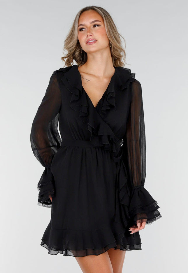 NEW200825 Zwarte Wikkeljurk met Kant