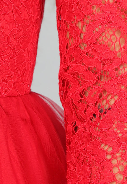 OP=OP.AV.12 Rode Tule Jurk met Kanten Lijfje