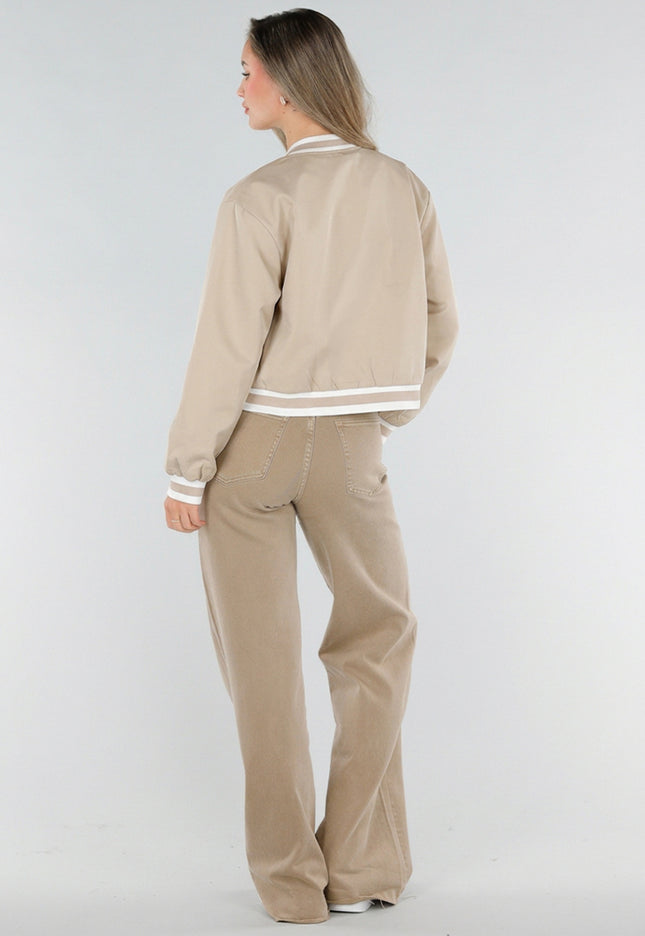 NEW211026 Beige Bomberjack met Goudkleurige Details