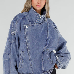 NEW211026 Blauw Denim Jack met Hoge Kraag en Riem