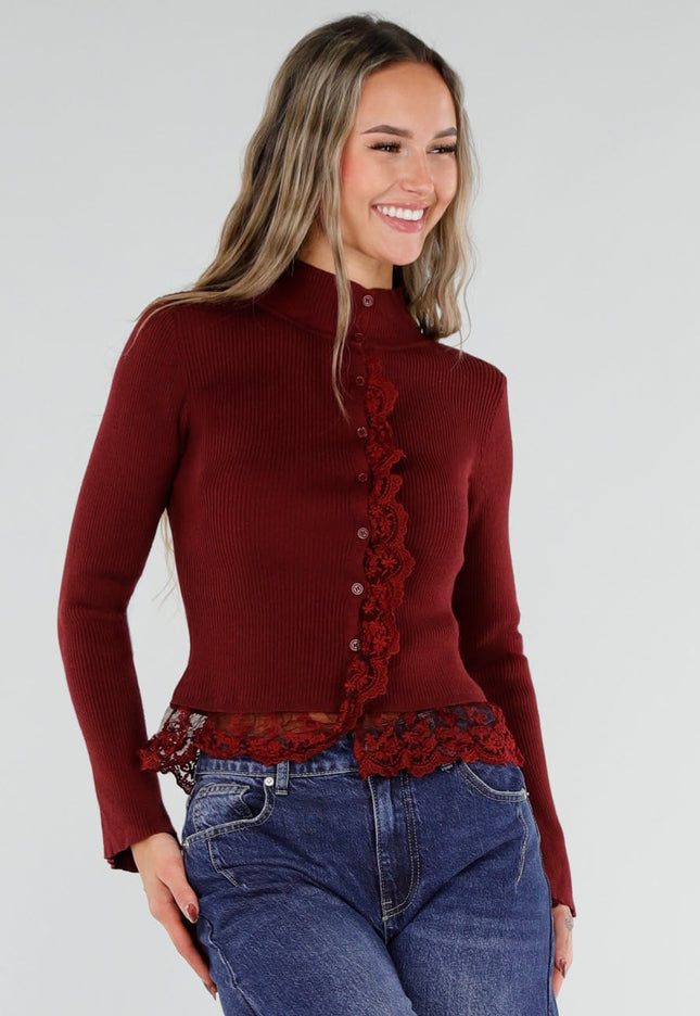 NEW211026 Bordeaux Ribgebreid Vest met Kant en Knopen