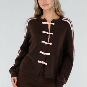 NEW211026 Bruin Wollen Vest met Roze Strepen en Knopen