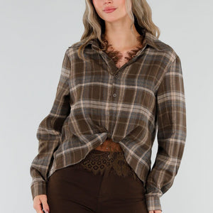 NEW211026 Bruine Geruite Blouse met Kant