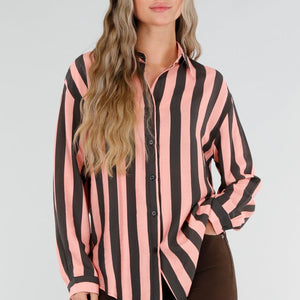 NEW211026 Roze Grijze Gestreepte Blouse met Knopen
