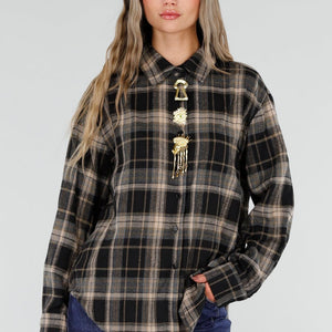 NEW211026 Zwart Grijze Geruite Blouse met Broches
