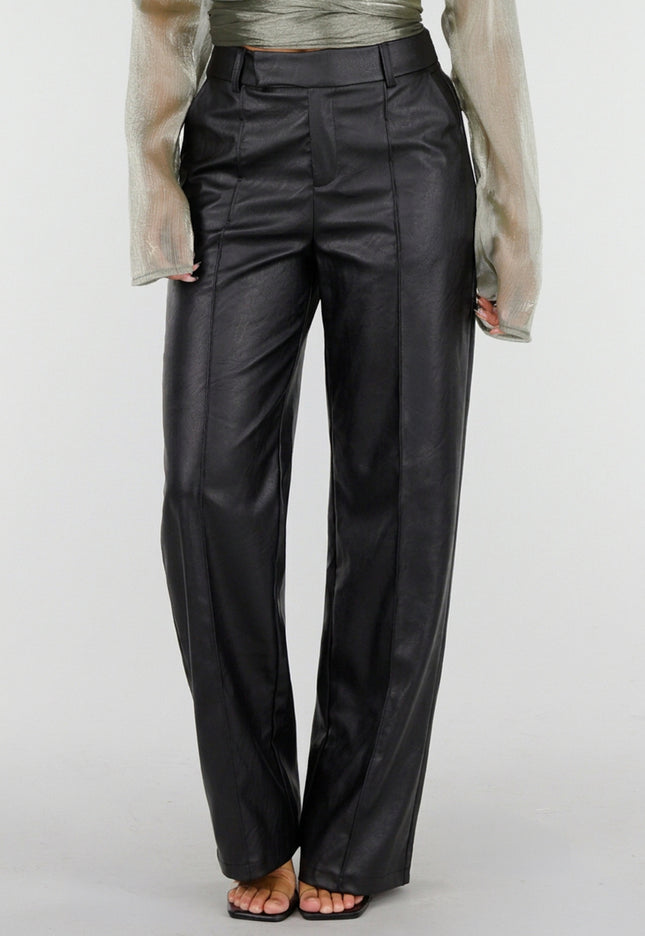 NEW211026 Zwarte Lederlook Straight Leg Broek