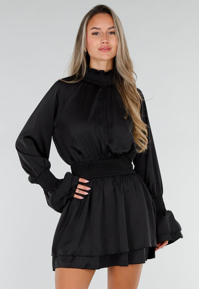 NEW211026 Zwarte Mini Jurk met Smock Taille