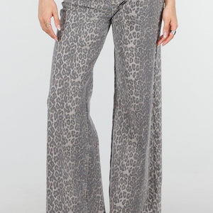 NEW220426 Leopard Print Wide Leg Jeans