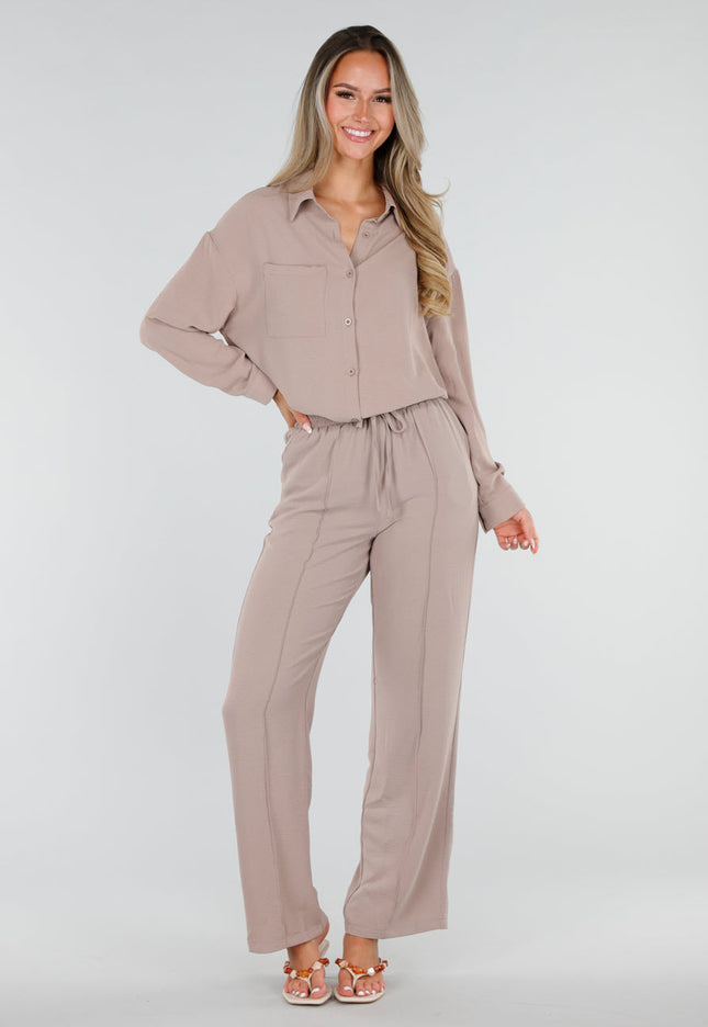 NEW220726 Beige Blouse met Kraag en Knoopsluiting