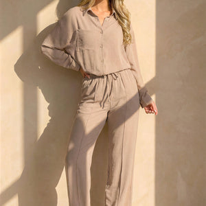 NEW220726 Beige Blouse met Kraag en Knoopsluiting