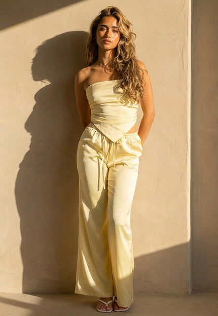 NEW220726 Botergele Satijnen Set met Bandeau Top