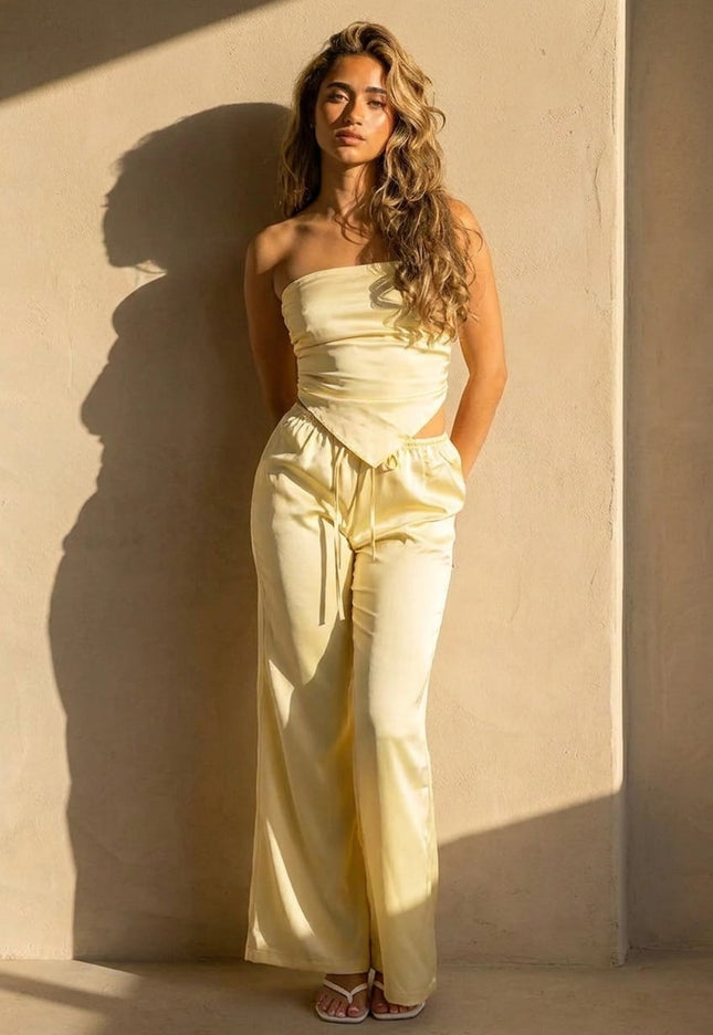 NEW220726 Botergele Satijnen Set met Bandeau Top