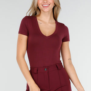 NEW221025 Rode Bodysuit met V-Hals