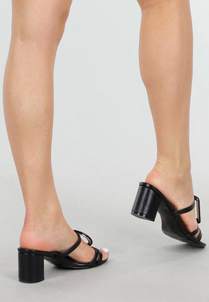 OP=OP.42.NL Zwarte Sandalen met Gespdetail