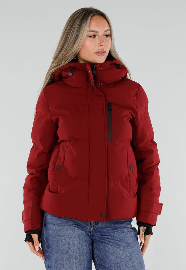 NEW230926 Bordeaux Puffer Winterjas met Capuchon