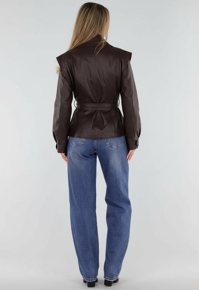 NEW230926 Bruine Lederlook Jas met Tailleband