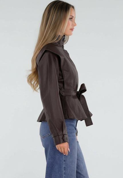 NEW230926 Bruine Lederlook Jas met Tailleband